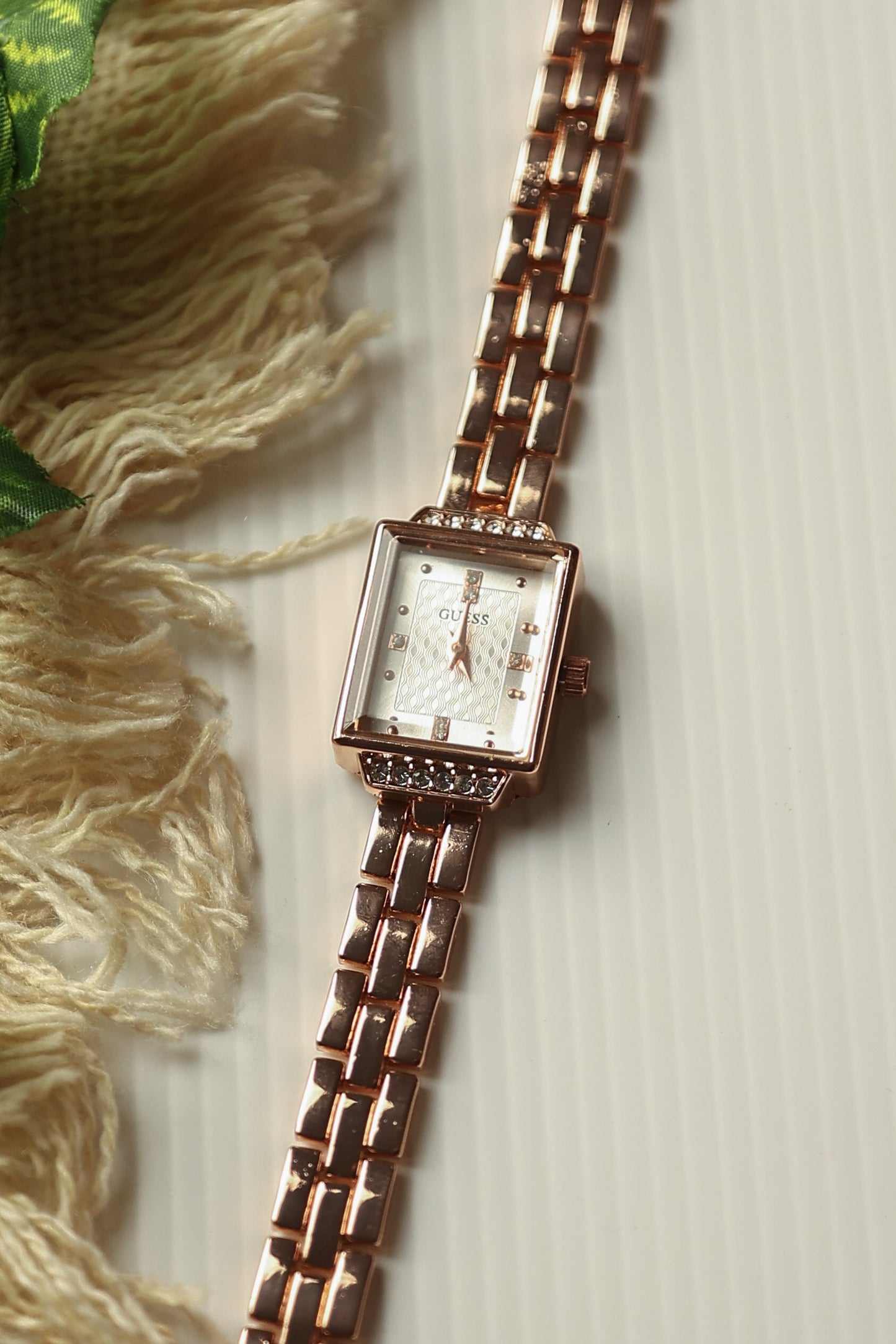 Guess Squared Slim