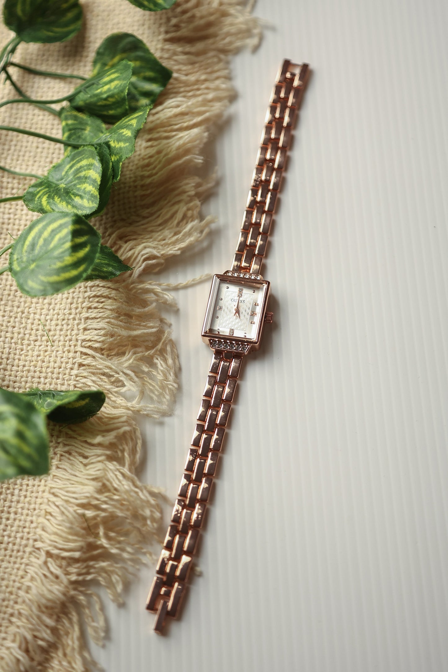 Guess Squared Slim