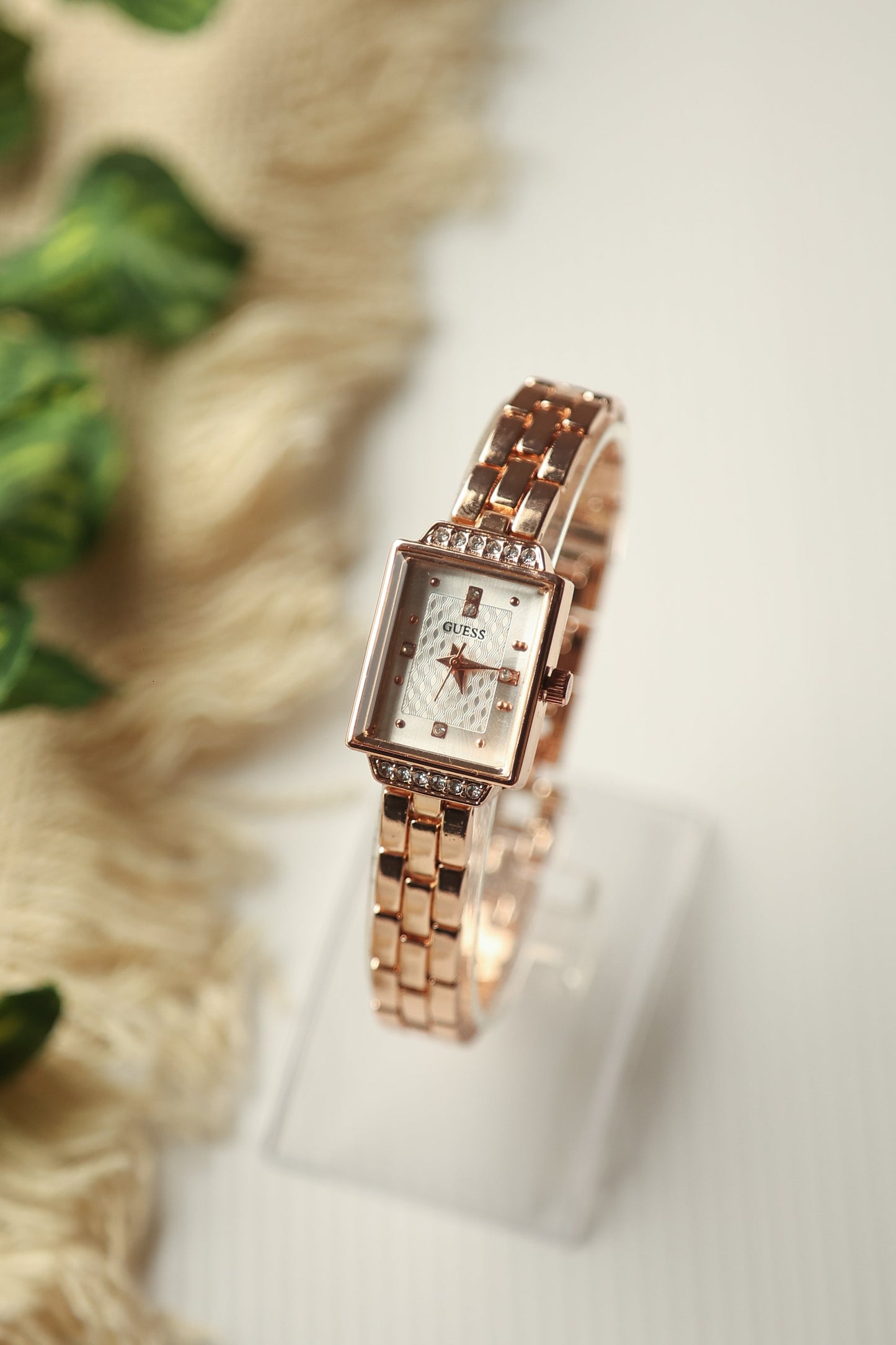 Guess Squared Slim