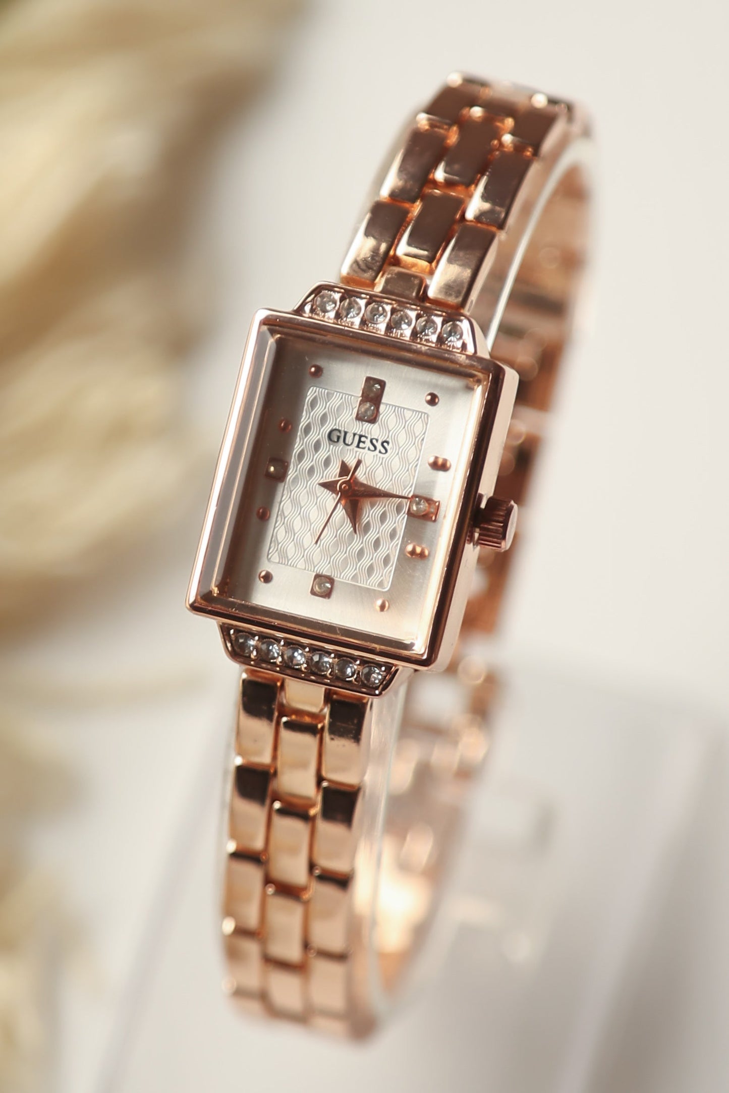 Guess Squared Slim